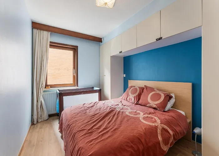 In Near Belgium Pier Daire *